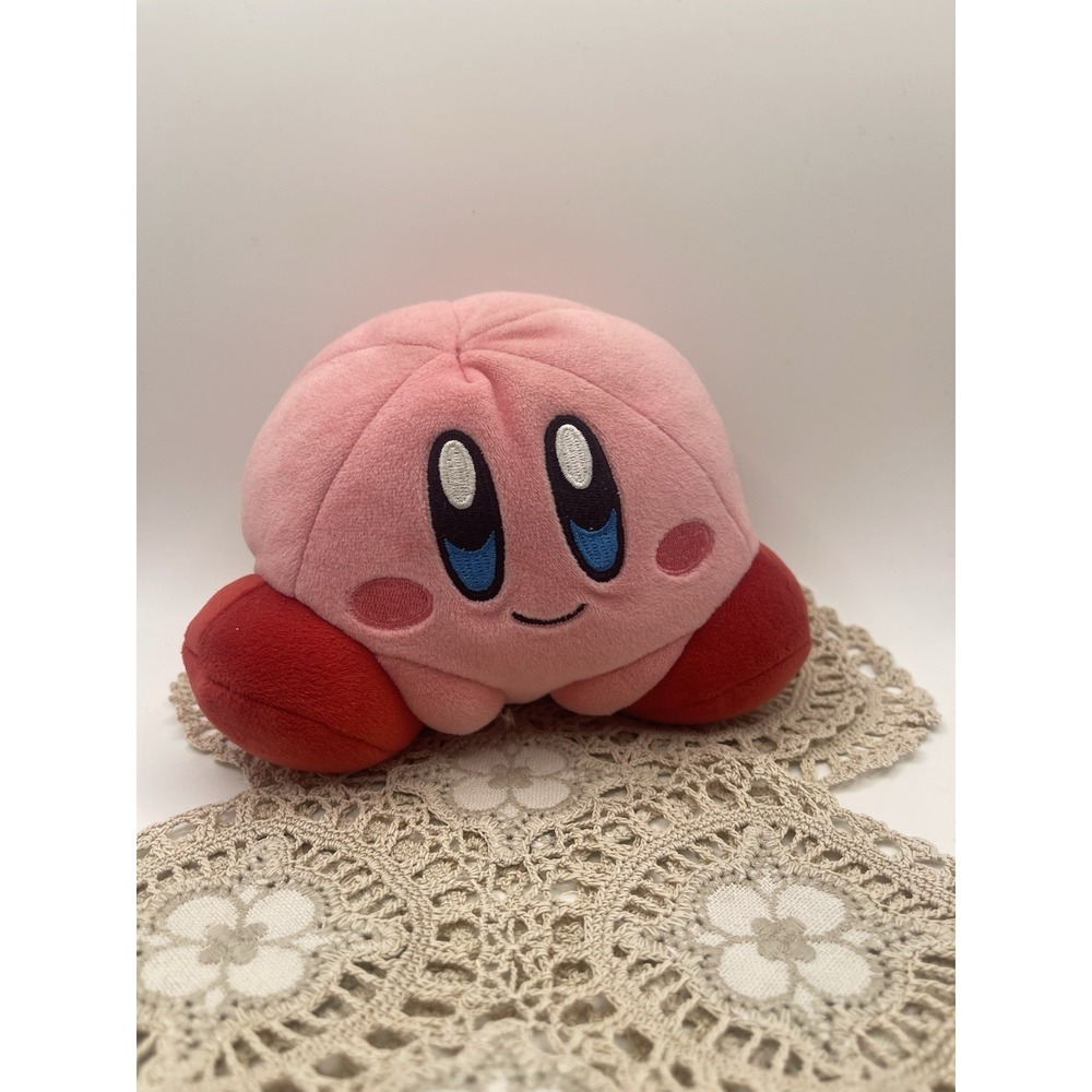Sitting Kirby Small Plush Character Toy Nintendo Tomy Club Mochi Mochi